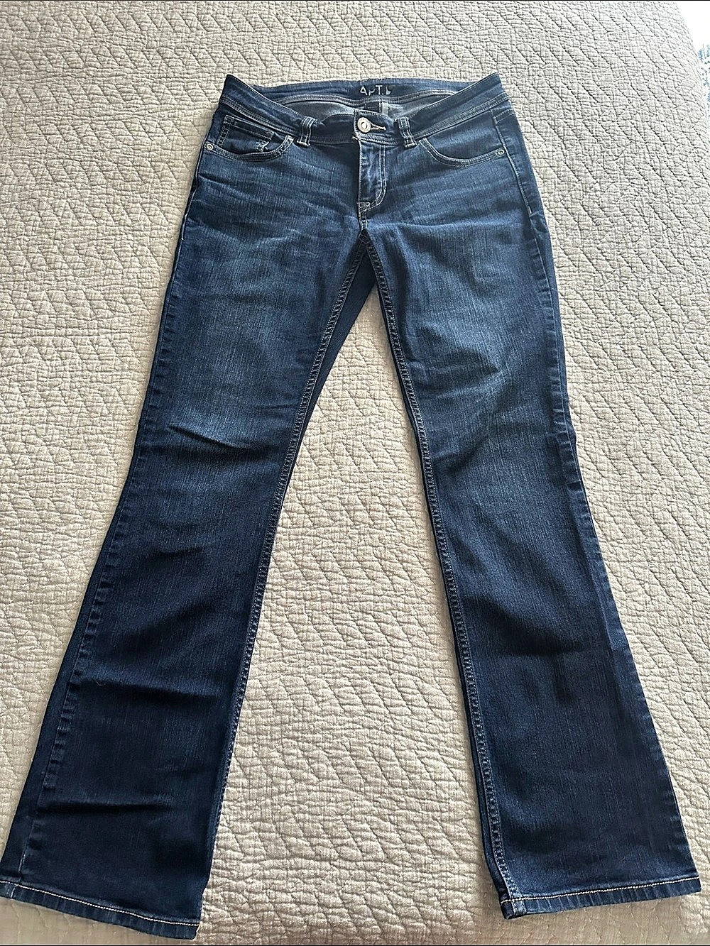 Apt. 9 Boot Cut Jeans in Blue Size 4